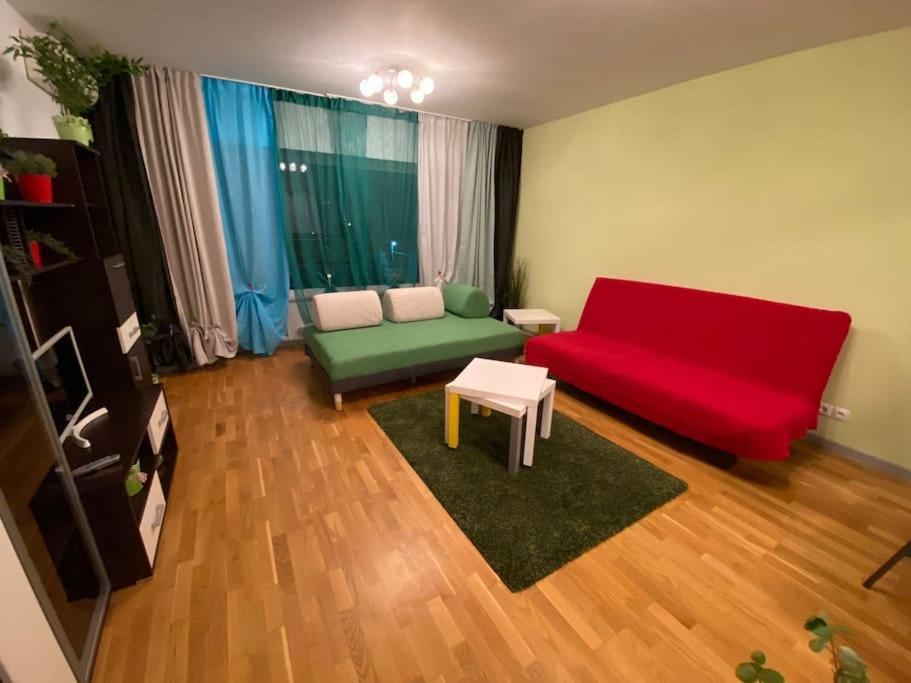 Green Apartment 214 With Private Parking ブカレスト エクステリア 写真